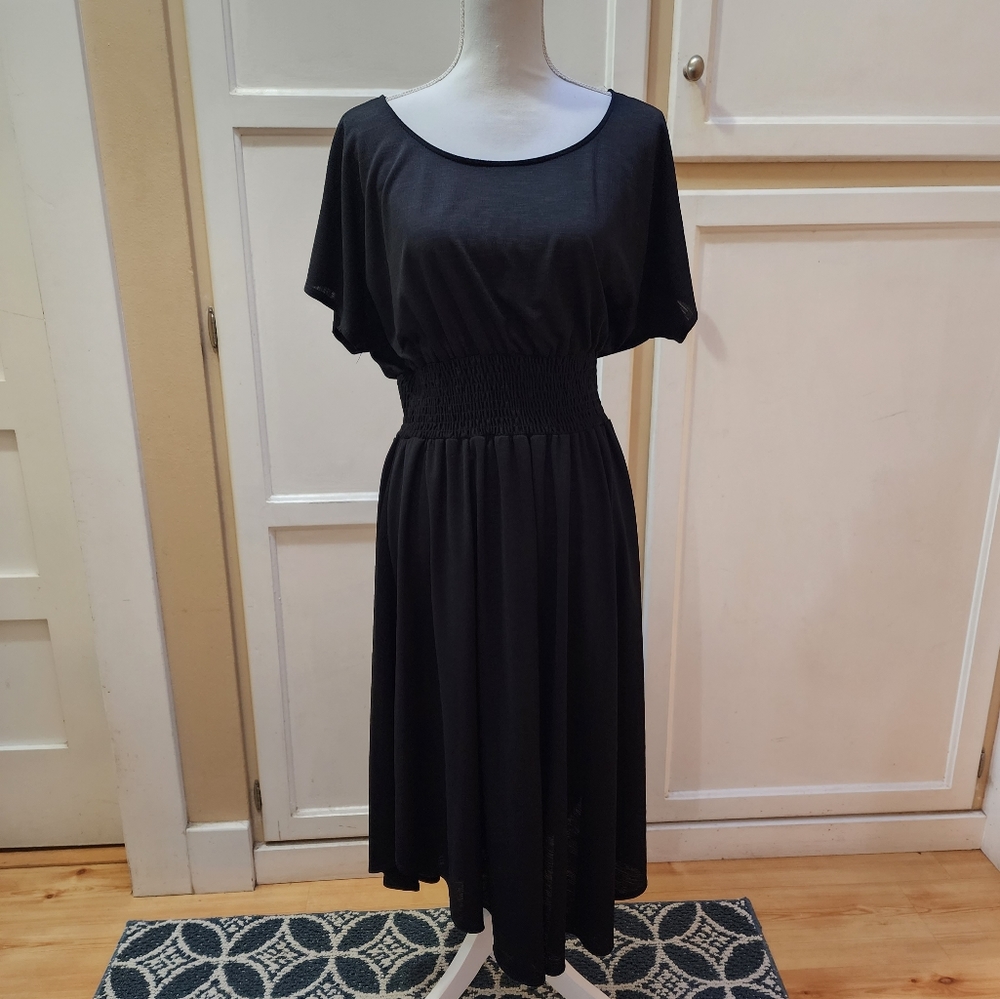 Q Women's Butterfly Sleeve Jersey Midi Dress - Picture 2 of 11